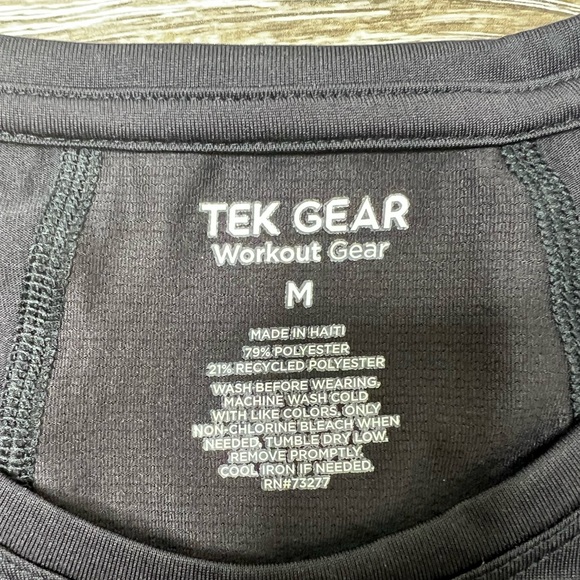 Women's Tek Gear® Performance Core Crewneck Tee Size Medium - Picture 9 of 11